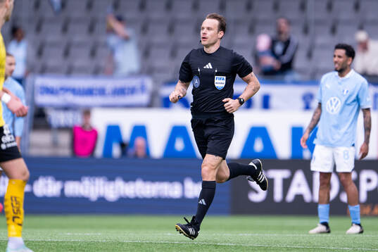Domare Kristoffer Karlsson