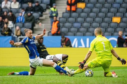 AIKs Ismaila Coulibaly gör 4-2 bakom IFK Norrköpings