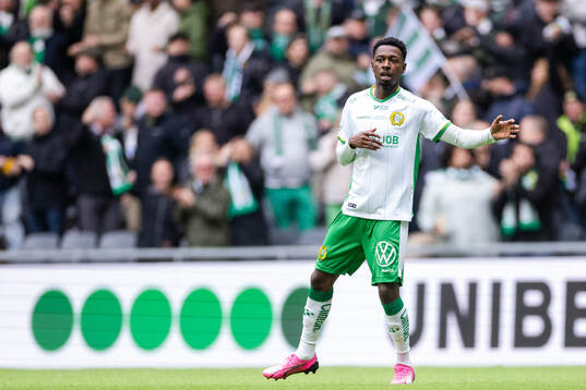 Hammarbys Shaquille Pinas jublar