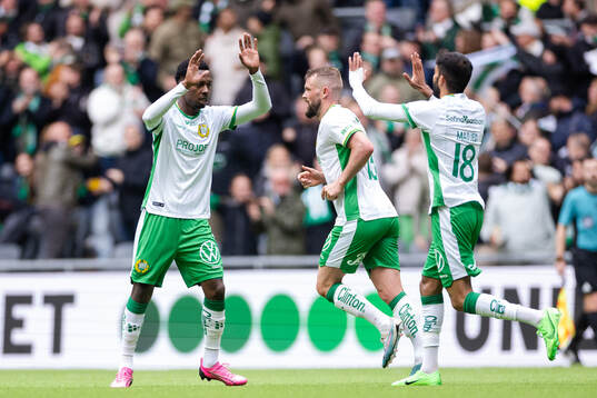 Hammarbys Shaquille Pinas jublar