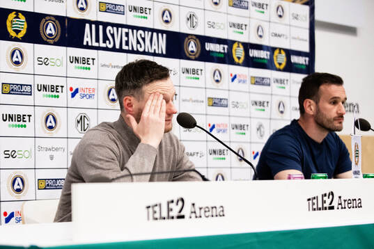 Hammarbys tränare Kim Hellberg deppar