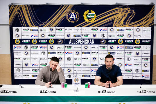 Hammarbys tränare Kim Hellberg och Värnamos tränare Anes