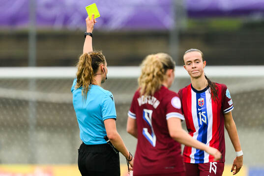 And Elle Ulstein of Norway looks dejected