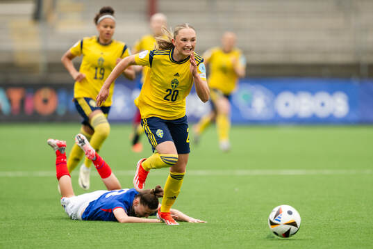 Nova Rolfsson of Sweden