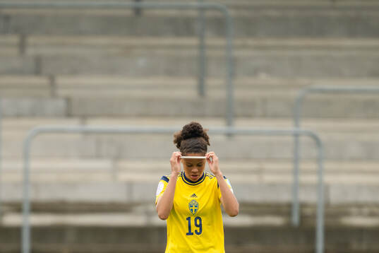 Felicia Schröder of Sweden looks dejected