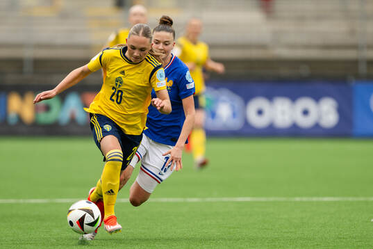 Nova Rolfsson of Sweden