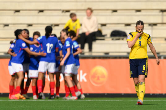 Freja Lindwall of Sweden looks dejected