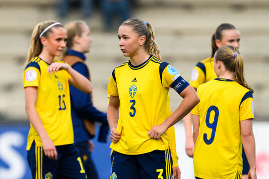 Alice Broman of Sweden looks dejected