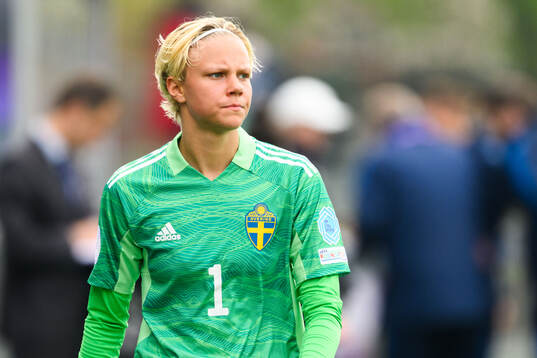 Goalkeeper Saga Andersson of Sweden