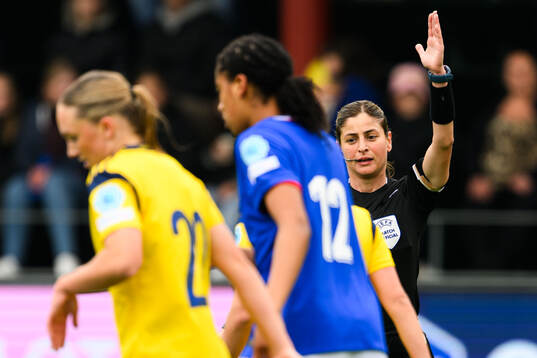Referee Martina Molinaro