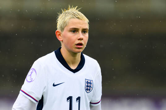 Lola Brown of England