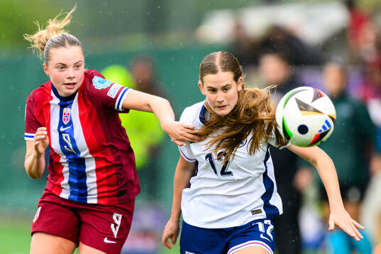Christina Louise Herseth of Norway and Sophie Harrison of