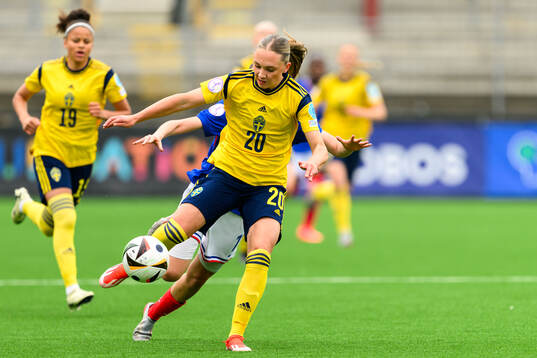 Nova Rolfsson of Sweden