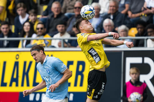 Malmö FFs Erik Botheim och Elfsborgs Andri Fannar