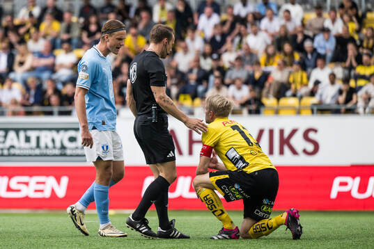 Malmö FFs Erik Botheim och Elfsborgs Johan Larsson