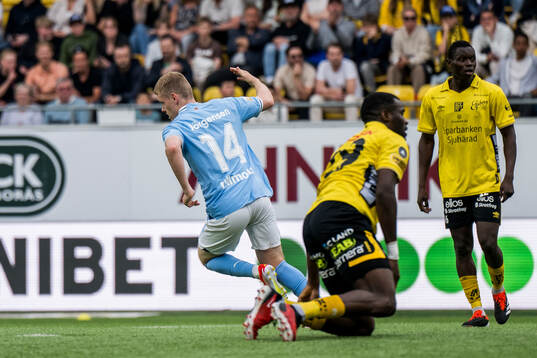 Malmö FFs Sebastian Jörgensen  jublar