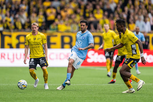 Elfsborgs Simon Hedlund och Malmö FFs Sergio Pena