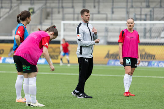 Brommapojkarnas tränare Daniel Gunnars och