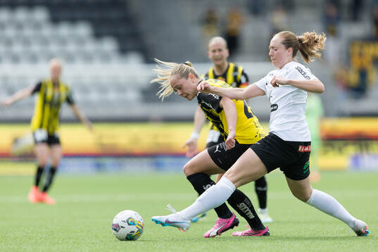 Häckens Alice Bergström och Brommapojkarnas Alice Ahlberg