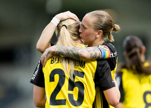 Bläddra bland fler bilder av Fotboll, Damallsvenskan, Häcken - Brommapojkarna