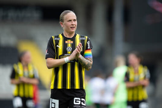 Häckens Filippa Curmark tackar klacken