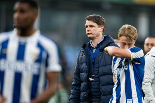 IFK Göteborgs tekniska direktör Ola Larsson deppar