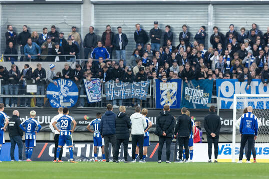 IFK Göteborgs spelare deppar framför supportrar