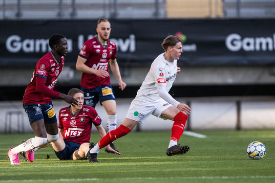 Örgrytes Abdoulaye Faye och Anton Andreasson och
