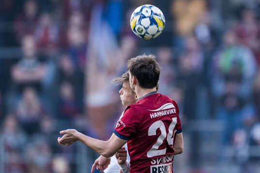 Helsingborgs Adrian Svanbäck och Örgrytes William Svensson