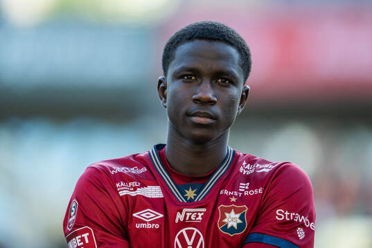 Örgrytes Abdoulaye Faye vid line-up