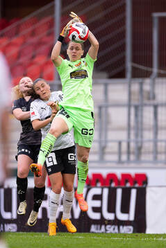 Häckens målvakt Jennifer Falk