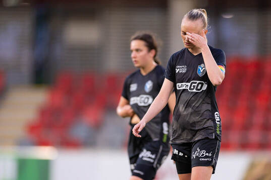 Växjö DFFs Emma Pennsäter deppar