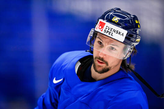 Erik Karlsson of Sweden at a practice session