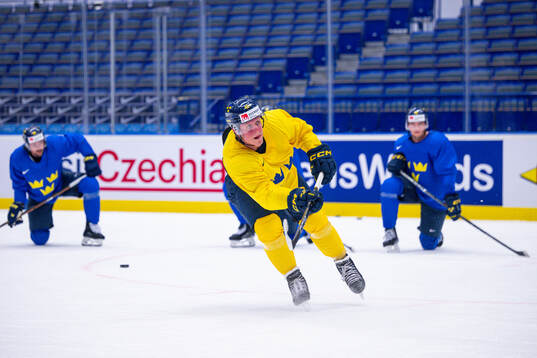 Fabian Zetterlund of Sweden at a practice session