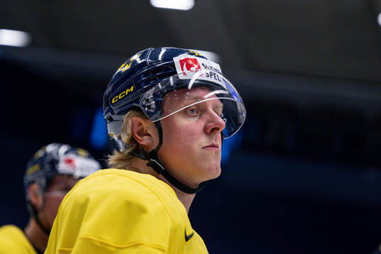 Fabian Zetterlund of Sweden at a practice session