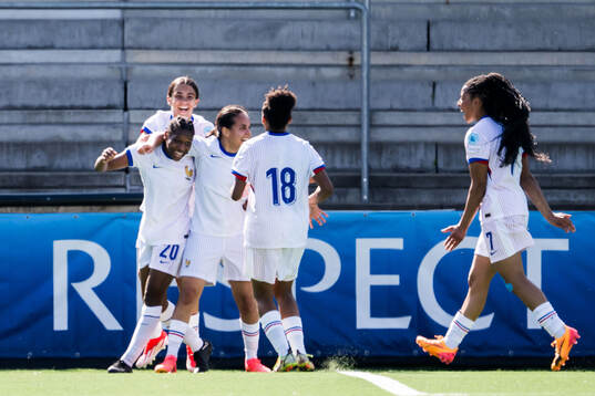 Mymithye Bironien of France celebrates