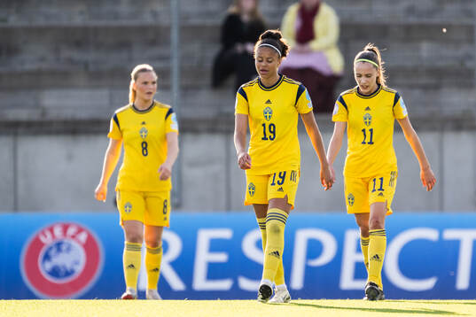 Felicia Schröder and Augusta Priks of Sweden looks dejected