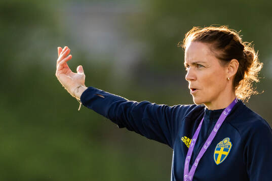 Head coach Lovisa Delby of Sweden
