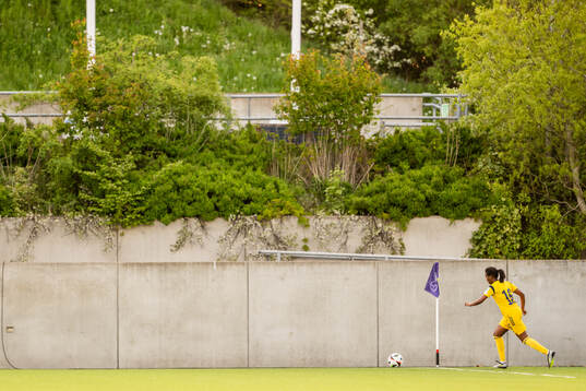 Saron Berhe of Sweden takes a corner kick