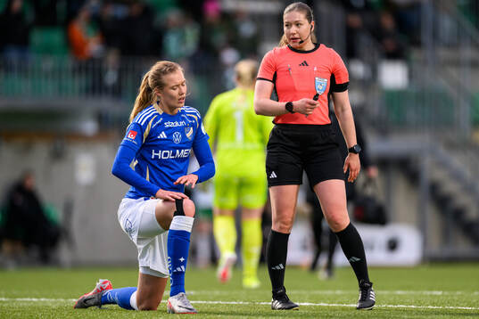 IFK Norrköpings Ebba Handfast har ont