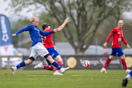 Norrbys Andreas Hansen och Tvååkers Tim Van Assema