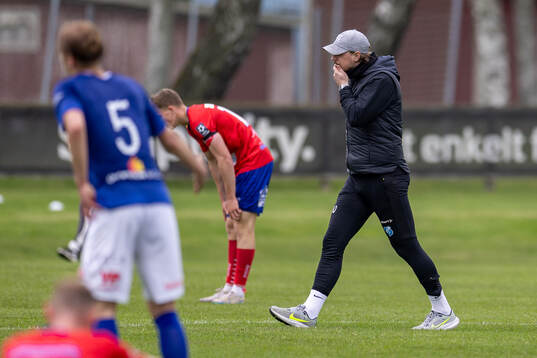 Norrbys tränare Marcus Översjö deppar