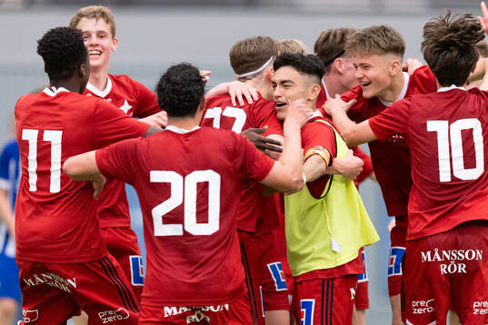 IFK Norrköpings spelare jublar