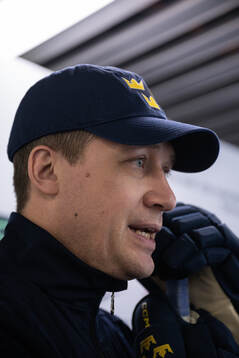 Head coach Sam Hallam of Sweden