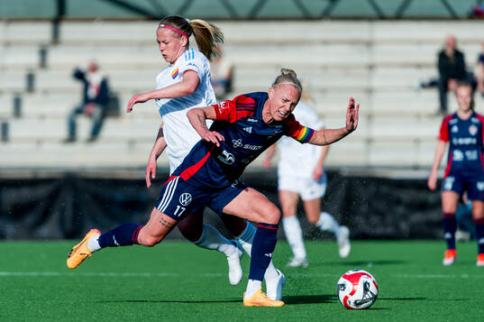 FC Rosengårds Caroline Seger och Djurgårdens Therese