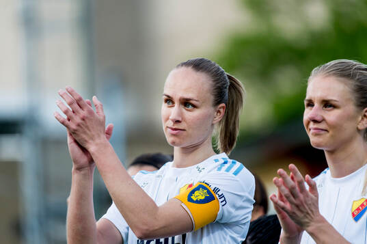 Djurgårdens Matilda Plan och Nellie Lilja deppar