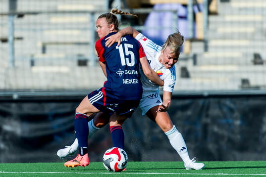 FC Rosengårds Jessica Wik mot Djurgårdens Tove Almqvist