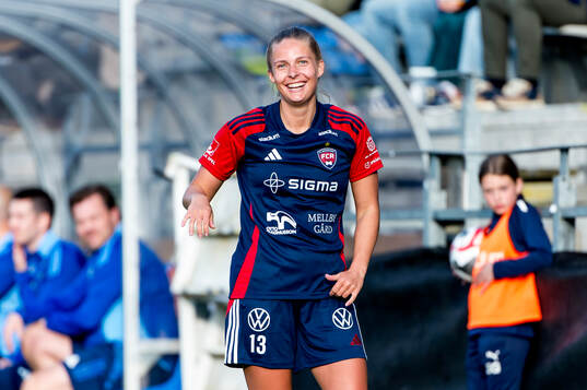FC Rosengårds Olivia Holdt jublar