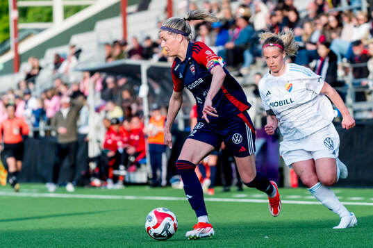 FC Rosengårds Olivia Schough och Djurgårdens Therese