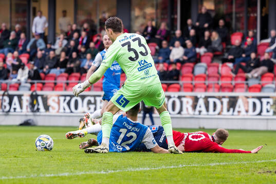 IK Oddevolds Oscar Ekman och Daniel Krezic mot Östers